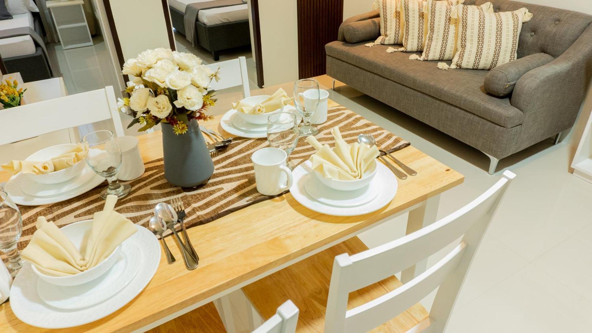 Palawan Modern Living In A Thoughtfully Designed Staycation Near Airport - B1 5Kunzite بويرتو برينسيسا المظهر الخارجي الصورة